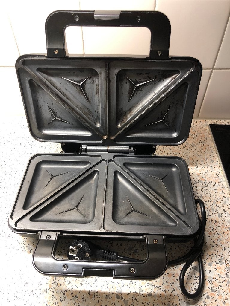 Bestron tosti-ijzer/sandwichmaker - koperkleurig, Witgoed en Apparatuur, Wafelijzers, Ophalen, Gebruikt