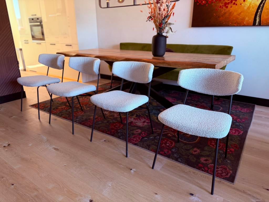 4 Eierkamp Bouclé stoelen, Wit, Ophalen of Verzenden, Zo goed als nieuw, Vier