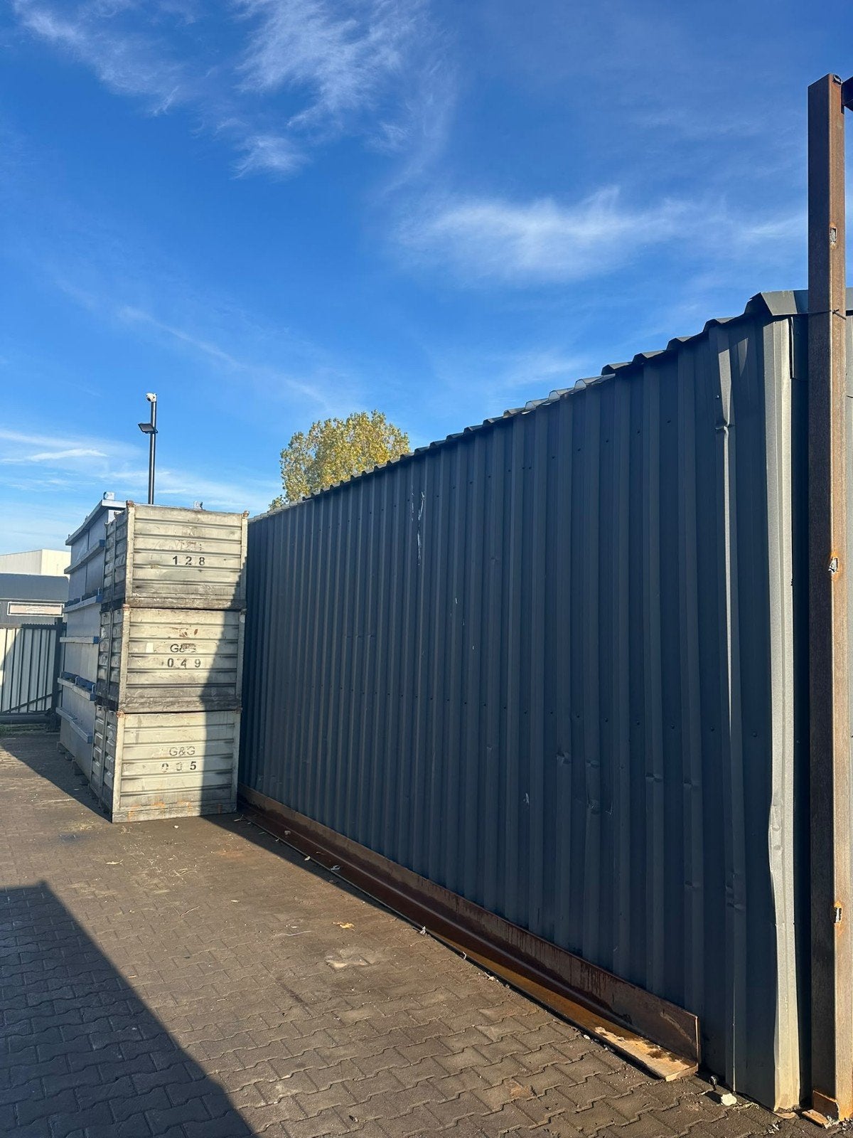 Ruime loods/opslagruimte te koop - Ideaal voor diverse doele, Koop, Opslag of Loods