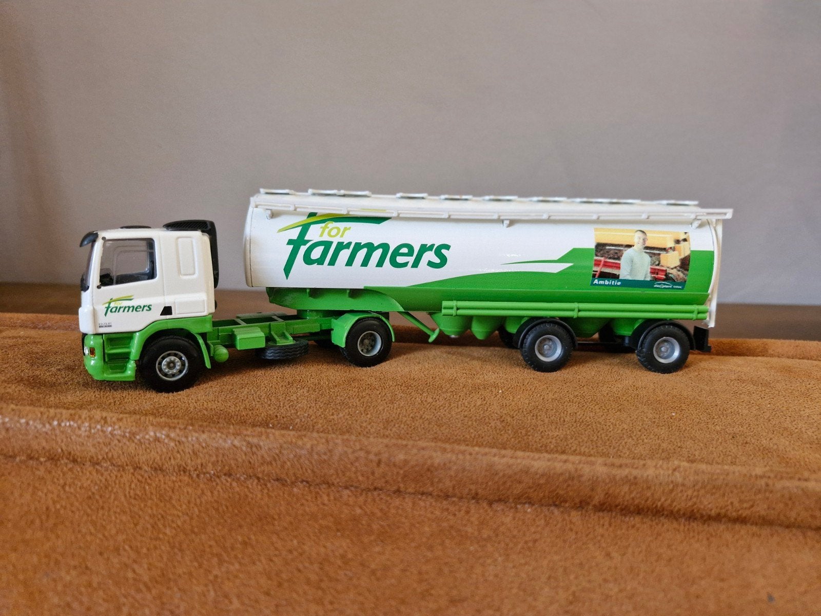 DAF met Welgro bulkoplegger 'For Farmers' - in OVP, Overige merken, 1:32 tot 1:50, Nieuw, Ophalen of Verzenden