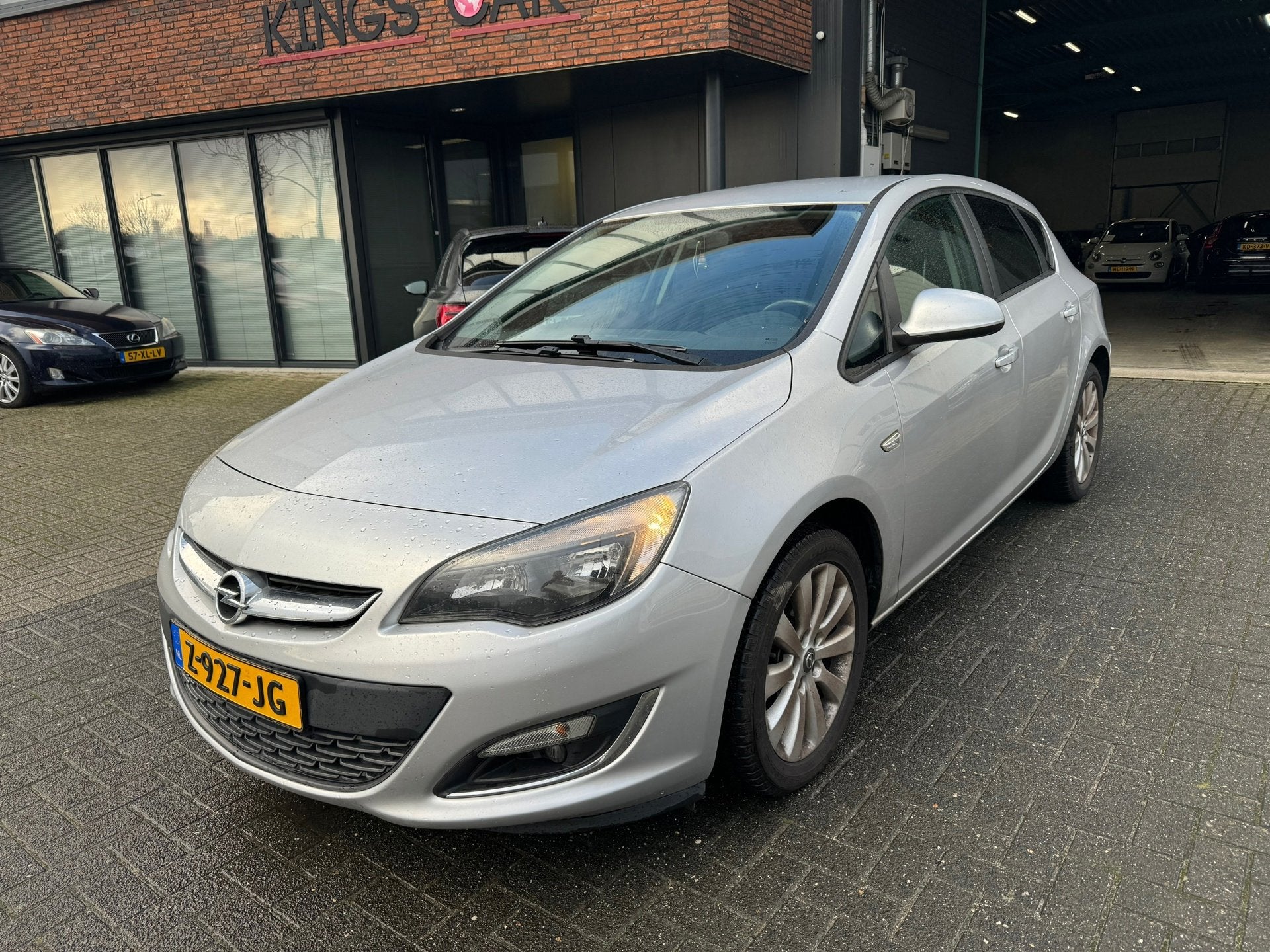 Opel Astra 1.6 Turbo Cosmo AUTOMAAT CLIMA LMV 180PK, Auto's, Opel, Euro 5, 730 kg, Gebruikt, 4 cilinders