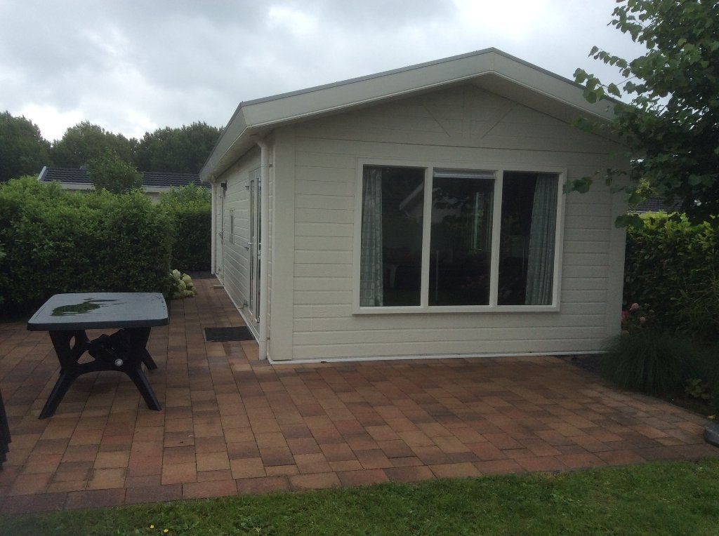 TE HUUR – 4-PERSOONS CHALET TUSSEN AMSTERDAM EN HAARLEM, 40 m², Direct bij eigenaar, 2 kamers, Vrijstaande woning