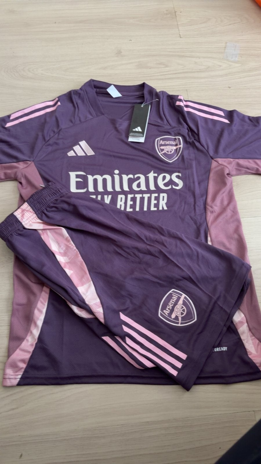 Arsenal Voetbaltenue Thuisshirt en Broekje Paars, Maat 52/54 (L), Paars, Nieuw, Ophalen of Verzenden