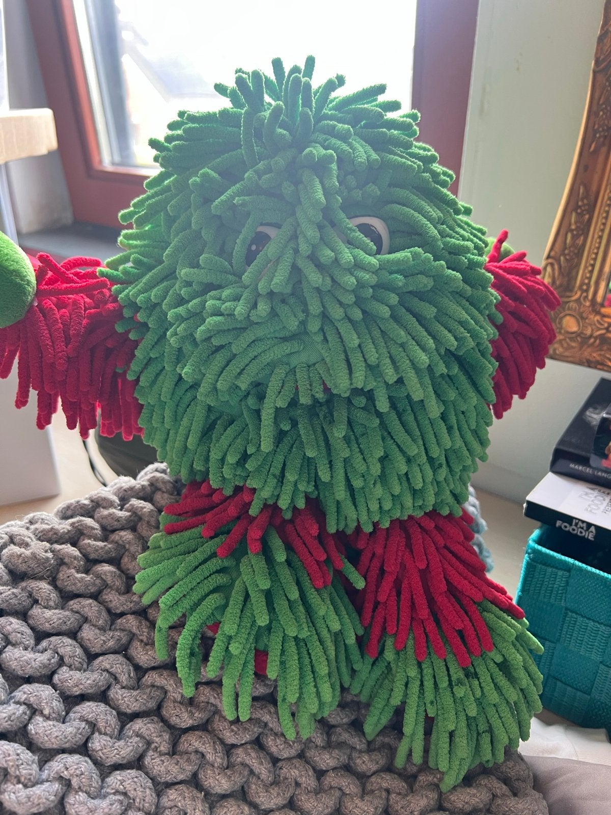 Grobbebol broer ,  Groene Pluizige Handpop - Uniek en Speels, Ophalen of Verzenden, Zo goed als nieuw, Meerkleurig, Overige typen