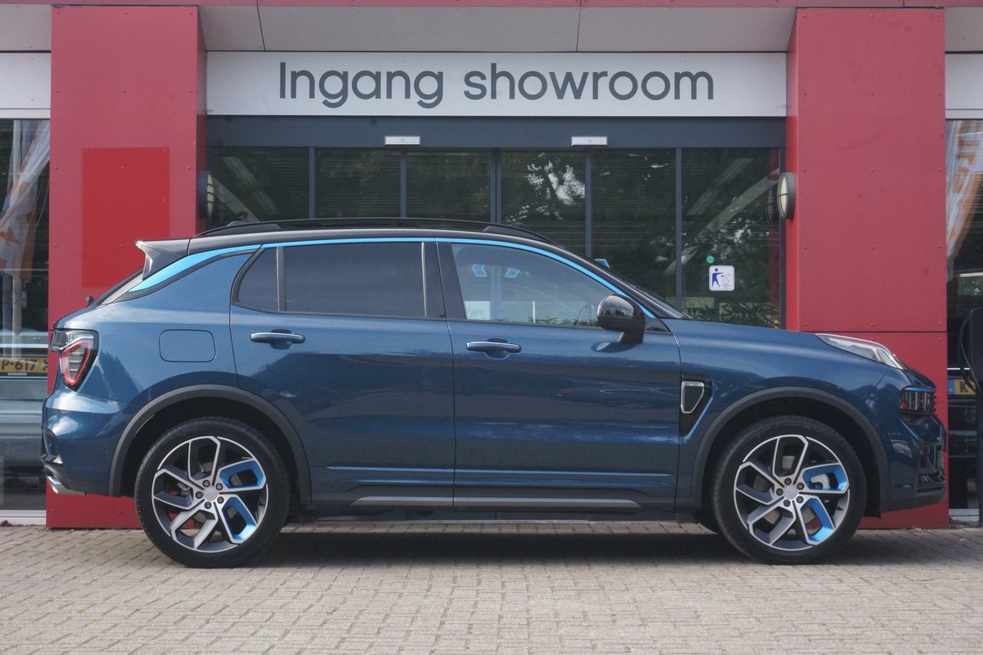 Lynk & Co 01 1.5 | Origineel NL | Zwarte Hemel | Panoramadak, Auto's, Stof, Blauw, 120 €/maand, Origineel Nederlands