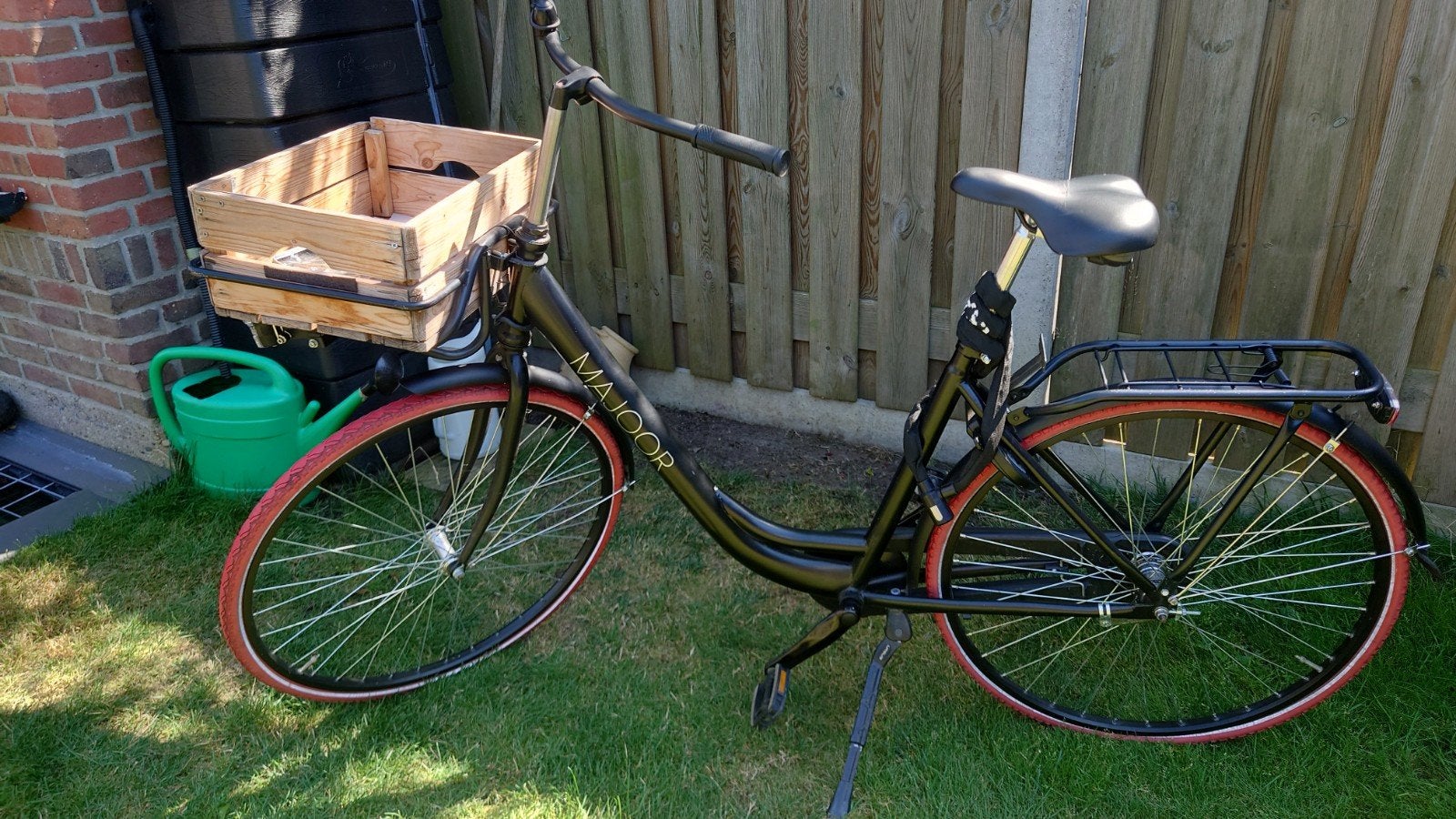 Majoor dames/herenfiets met lekke achterband, Fietsen en Brommers, Overige merken, Ophalen of Verzenden, Trommelrem, 53 tot 56 cm