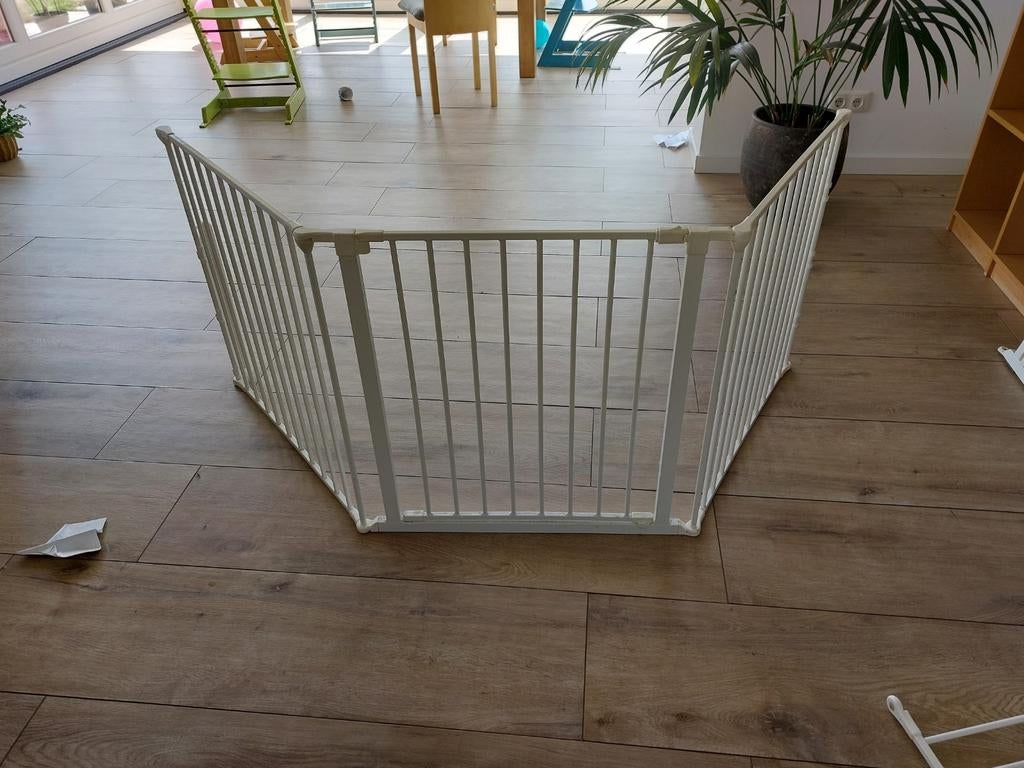 Babydan flex wit metalen traphekje, verstelbaar, Kinderen en Baby's, Traphekjes, Ophalen, Gebruikt, Metaal of IJzer, 115 cm of meer