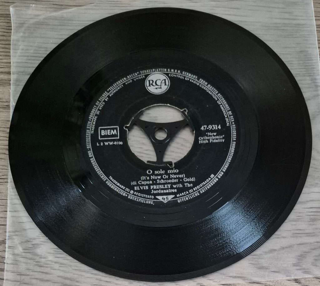 Elvis Presley + Jordanaires – O Sole Mio (It's Now Or Never), Gebruikt, 7 inch, Ophalen of Verzenden, Pop