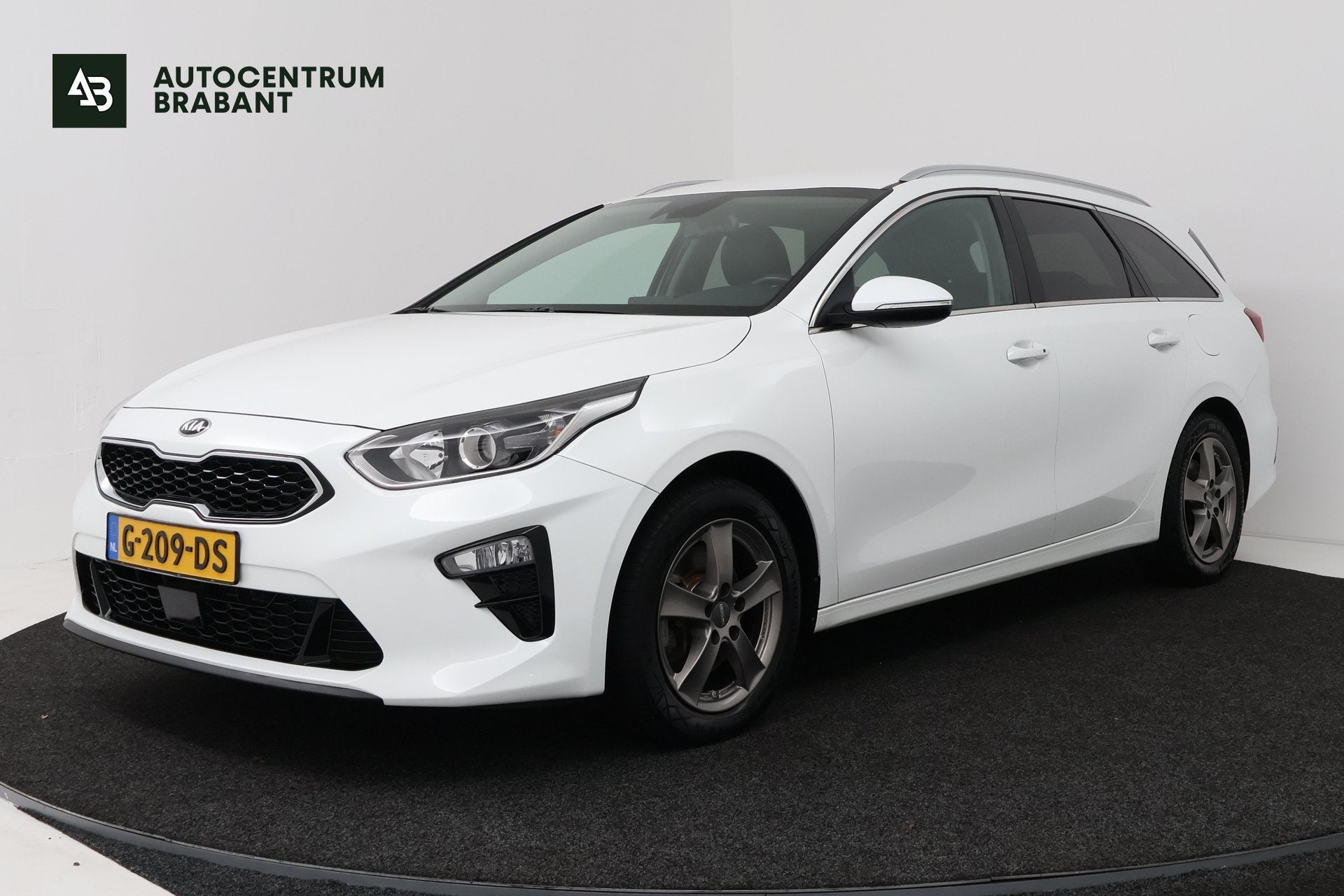 Kia Ceed Sportswagon 1.0 T-GDi DynamicPlusLine (STOEL/STUUR, Auto's, Voorwielaandrijving, Stof, Gebruikt, Wit