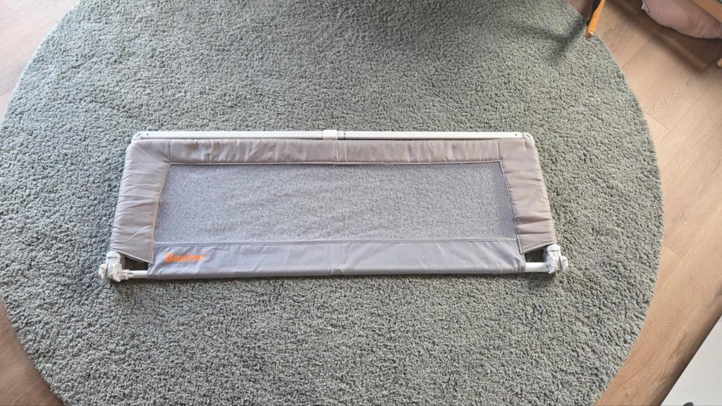 Uitvalbeschermer voor bed (baninni) - Grijs, Kinderen en Baby's, Kinderkamer | Bedden, Ophalen, Gebruikt, Minder dan 140 cm, Minder dan 70 cm