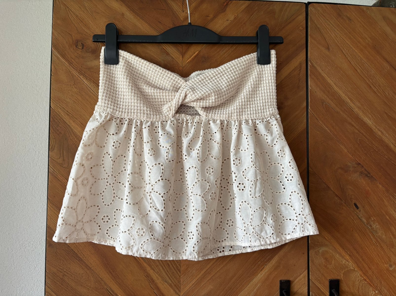 Nieuw! Mooie Strapless top van Shein. Maat M, Maat 38/40 (M), Beige, Nieuw, Ophalen of Verzenden