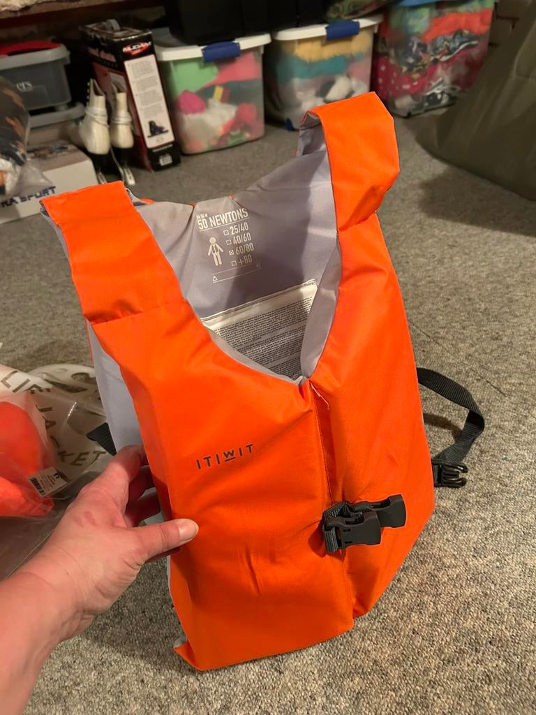Zwemvest 60-80 kg, Watersport en Boten, Ophalen, Zo goed als nieuw, Dame of Heer, Reddingsvest of Zwemvest