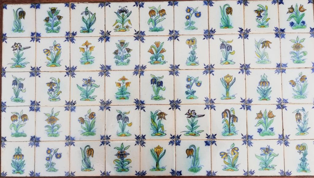 MAKKUM. Koninklijke Tichelaar. 45 tegeltjes. 7.5/7.5 cm., Antiek en Kunst, Antiek | Wandborden en Tegels, Ophalen