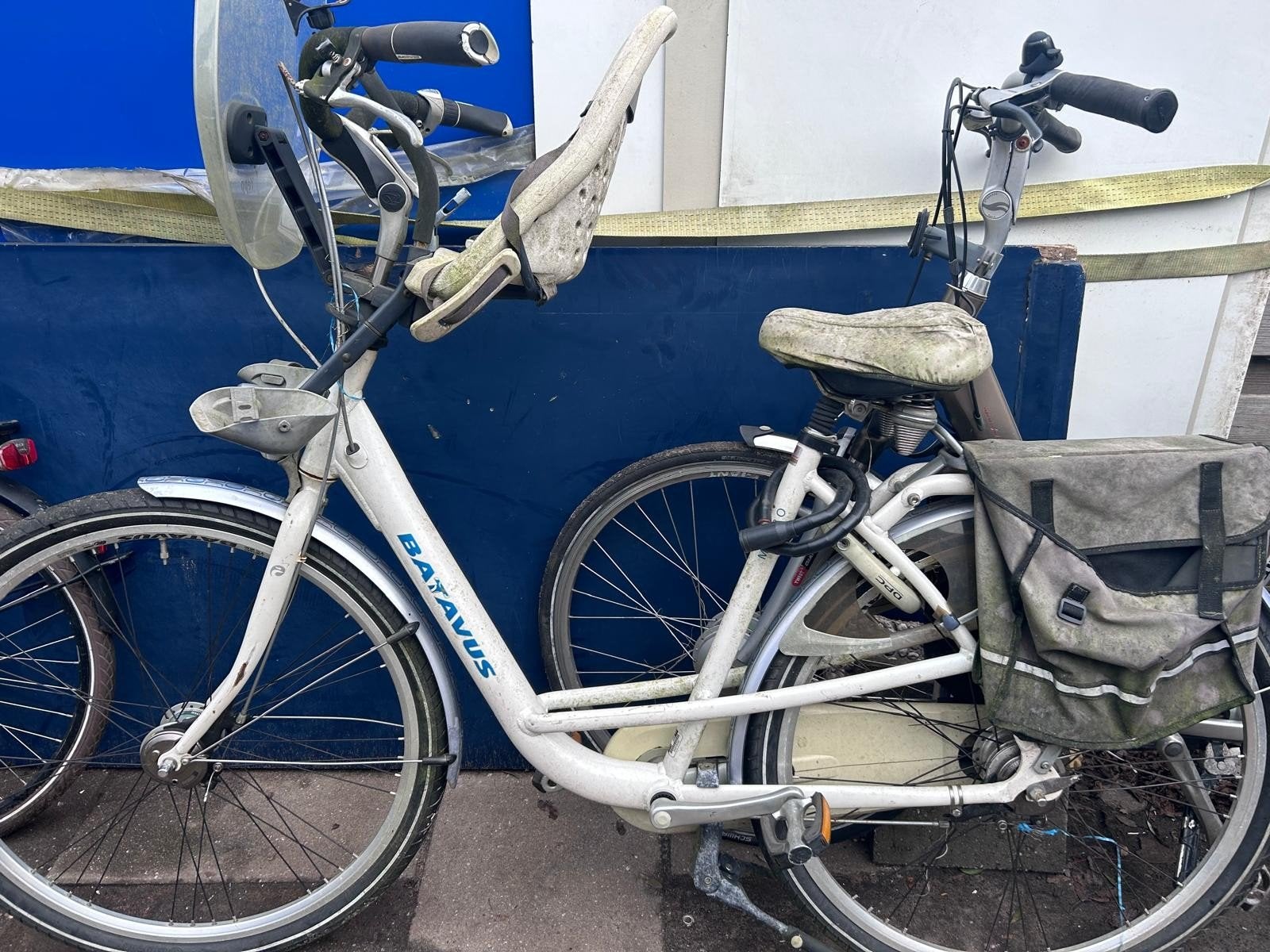 Witte Batavus moederfiets opknapper, Ophalen, Versnellingen, Batavus, 0 zitjes