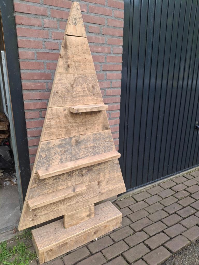 Steigerhouten kerstboom, 25 tot 50 mm, Ophalen of Verzenden, Zo goed als nieuw, Plank