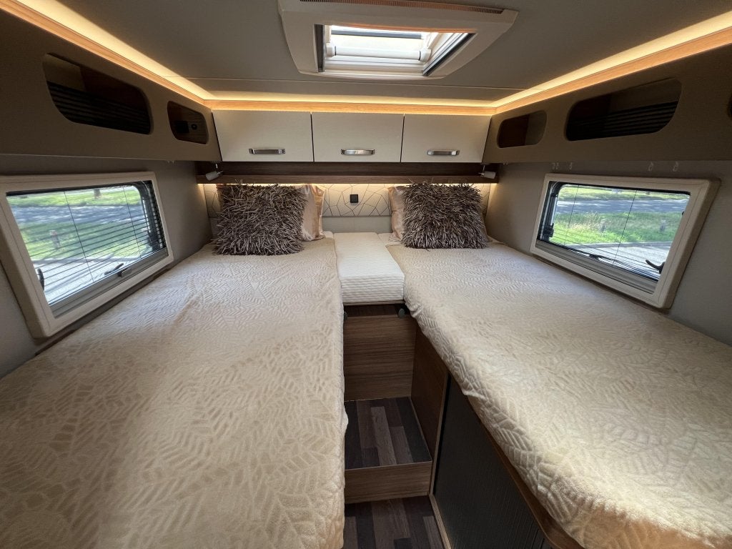 Weinsberg Pepper 600 MEG 9-T AUTOMAAT ENKELE BEDDEN FIAT 8, Automaat, Koelkast, Ringverwarming, Fiat