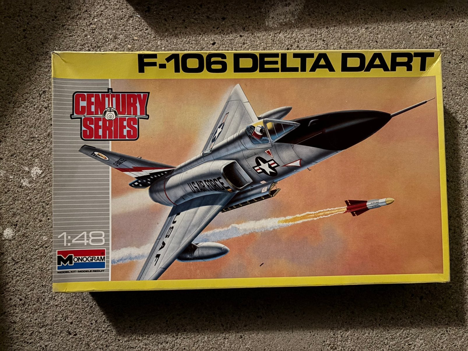Monogram F-106 Delta Dart 1/48, Hobby en Vrije tijd, Modelbouw | Vliegtuigen en Helikopters, Overige merken, Verzenden, Nieuw
