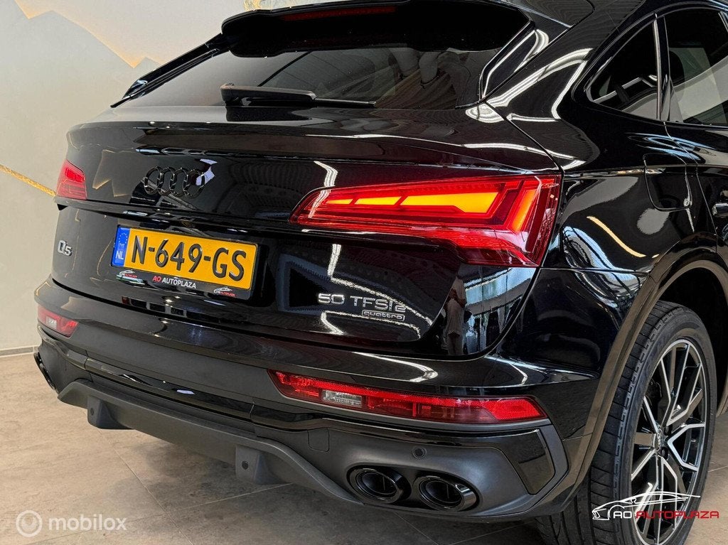 Audi Q5 Sportback 50 TFSI e S edition Panorama/Keyless/Trekh, Auto's, Audi, 4 cilinders, Leder en Stof, Zwart, Bedrijf