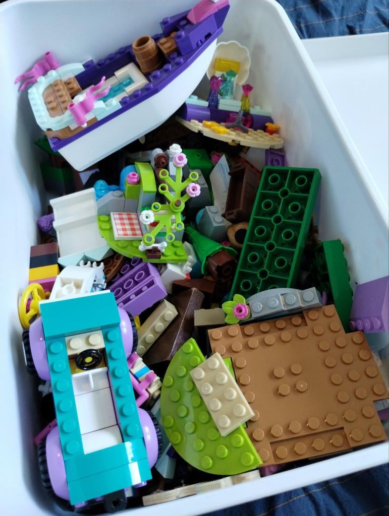 Grote doos LEGO Friends enkele setjes door elkaar, Ophalen of Verzenden, Zo goed als nieuw, Overige merken