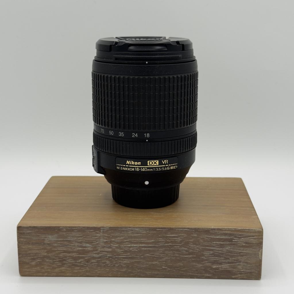 Nikon 18-140mm f3.5-5.6 (Hoofddorp), Niet ingevuld, Niet ingevuld, Zo goed als nieuw, Zoom