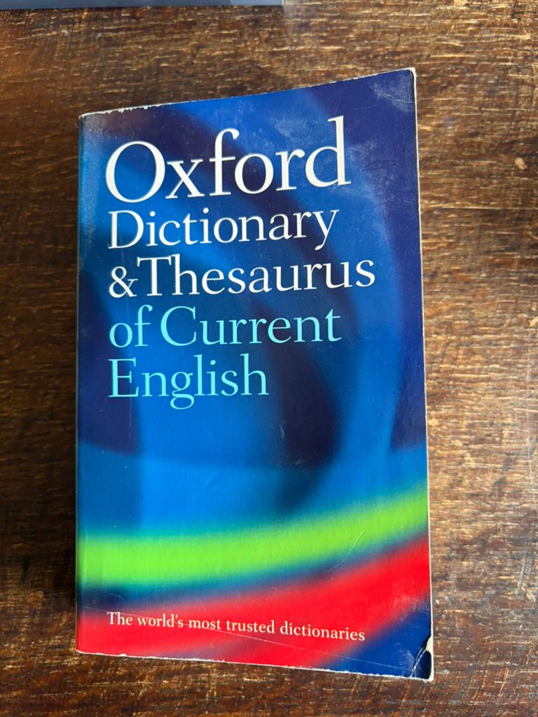 Oxford Dictionary & Thesaurus of current English, Overige uitgevers, Ophalen of Verzenden, Zo goed als nieuw, Engels