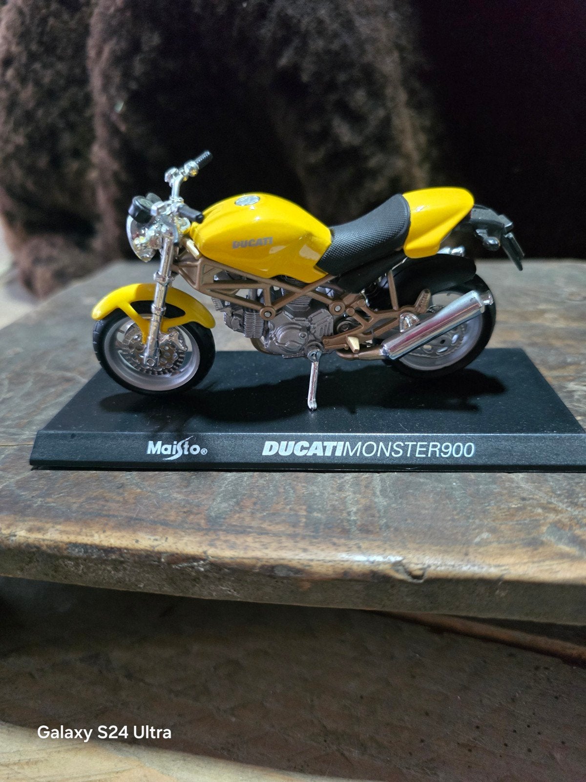 B48 > Ducati Monster 900, Ophalen of Verzenden