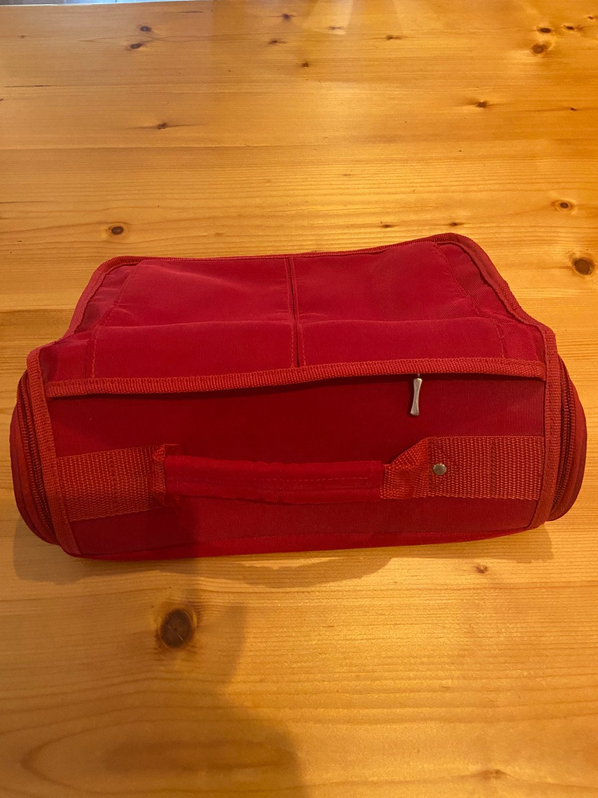 Toilettas rood ophangmodel 30x30x10, Ophalen of Verzenden, Zo goed als nieuw, Rood, Dame