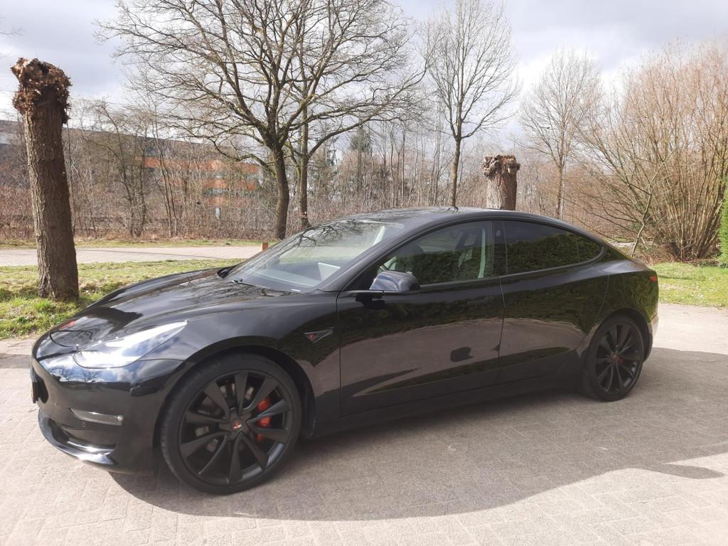 Tesla Model 3 Performance AWD 75 kWh BATTERY BROKEN RIJD WEL, Automaat, 462 pk, Zwart, 1249 min