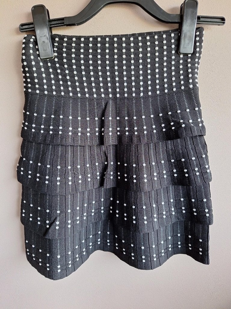 Nieuwe zwarte stretch rok stip wit van Nikkie, maat 34, Zwart, Nieuw, Ophalen of Verzenden, Nikkie