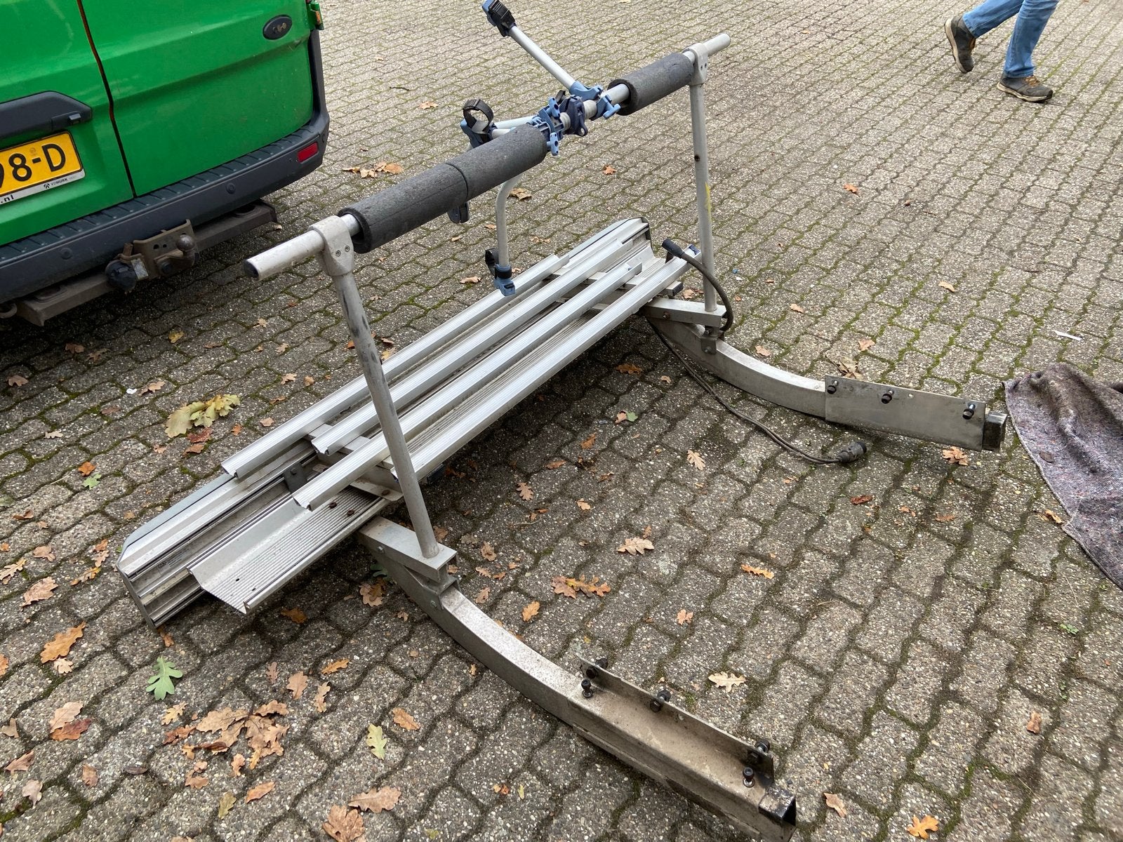 Zware scooter- en fietsendrager voor camper (chassismontage), Ophalen, Gebruikt