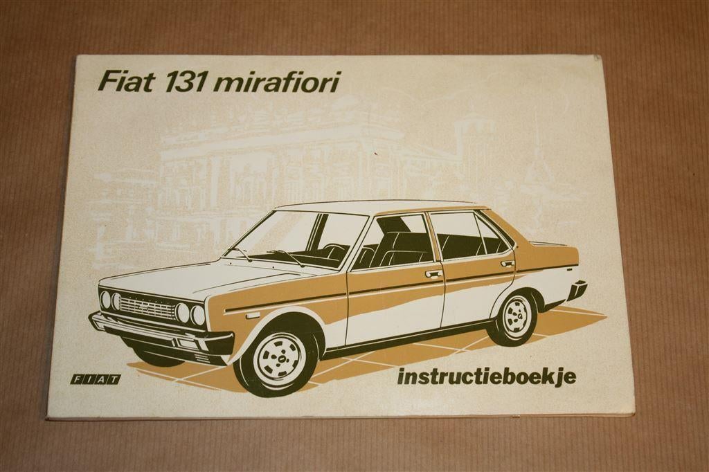 Fiat 131 Mirafiori - Instructieboekje 1974, Ophalen of Verzenden