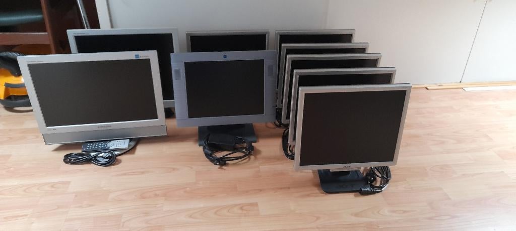 computer monitors, Computers en Software, Monitoren, Ophalen, Gebruikt, Diversen merken, 17 inch