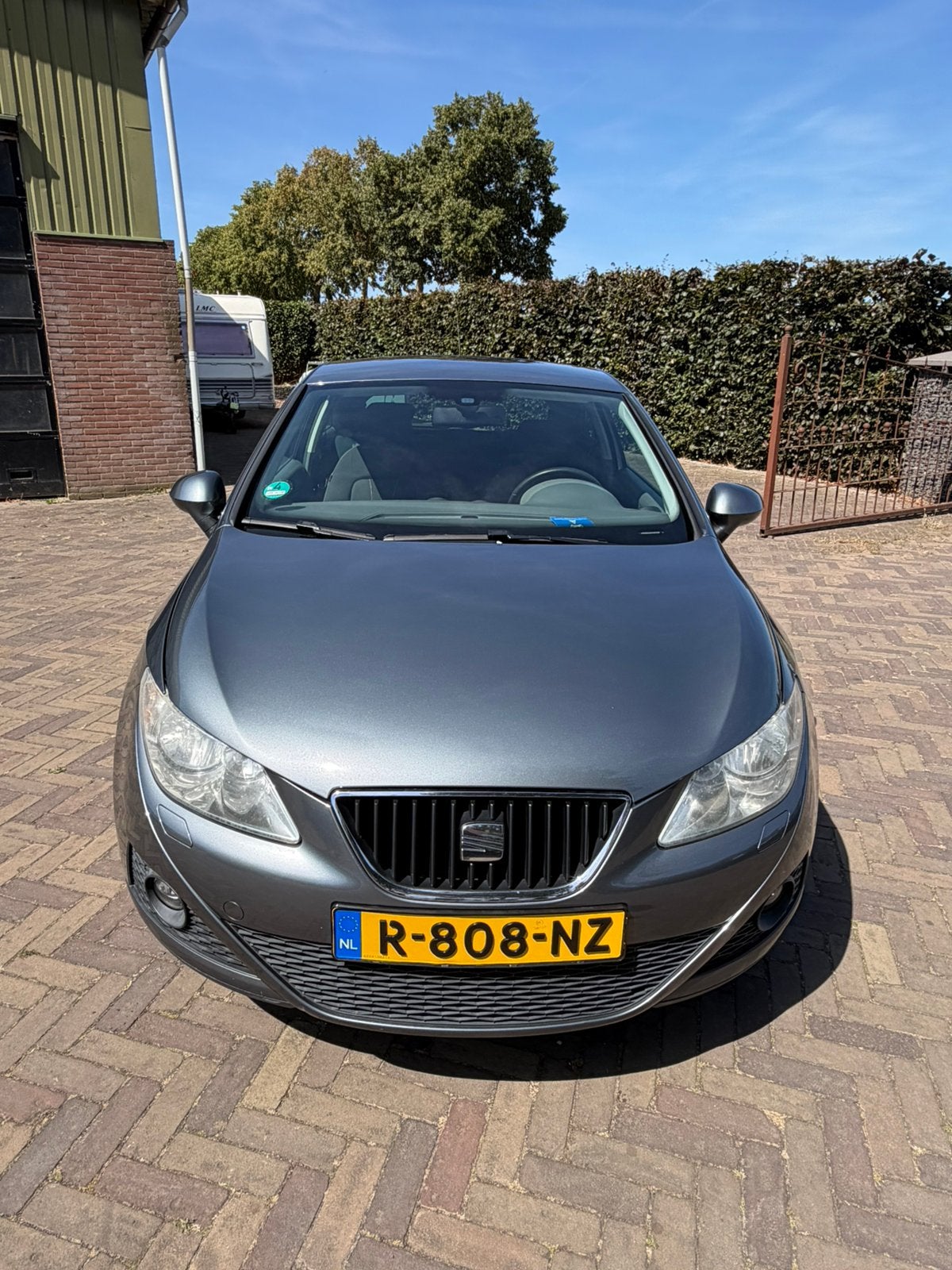 Seat Ibiza 1.2 51KW 2012 Grijs, Voorwielaandrijving, 31 €/maand, 1198 cc, Ibiza