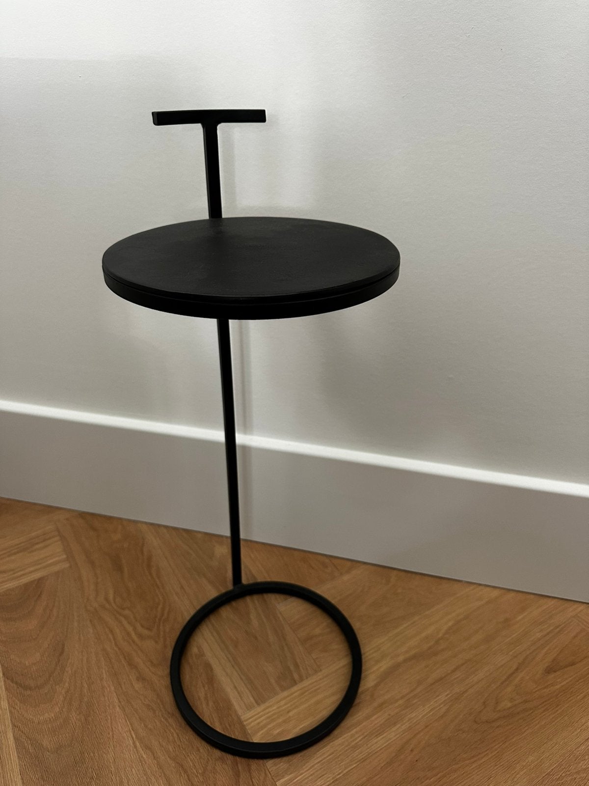 Dôme Deco rond bijzettafeltje ‘Berlin’ black, Huis en Inrichting, Minder dan 55 cm, Rond, Zo goed als nieuw, Ophalen