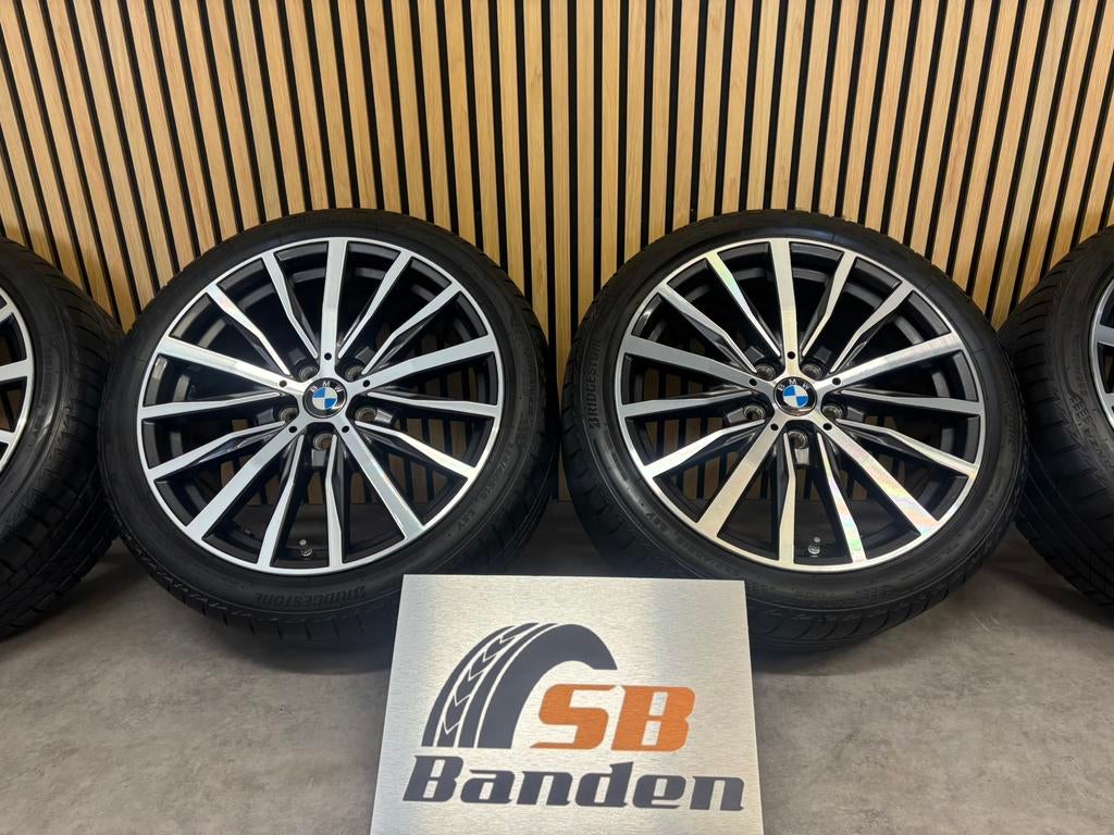 Bmw 1 serie F40 Originele 18 inch velgen + Zomerbanden 488, 18 inch, Gebruikt, Banden en Velgen, Bmw