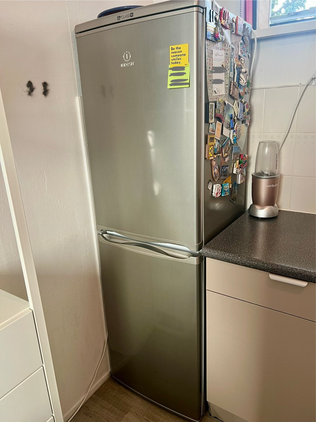 Indesit Koelkast met aparte vriezer - Zilver, Ophalen, Gebruikt, 200 liter of meer, 60 cm of meer