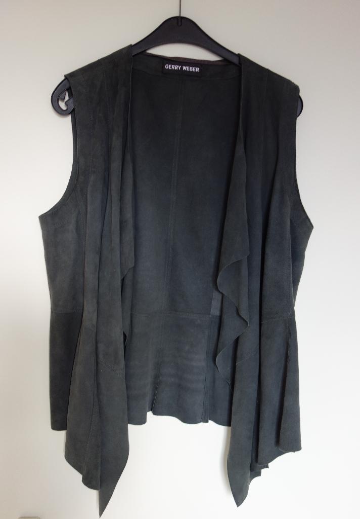 suede gilet, Gerry Weber, maat L/XL, Kleding | Dames, Maat 42/44 (L), Ophalen of Verzenden, Zo goed als nieuw, Grijs