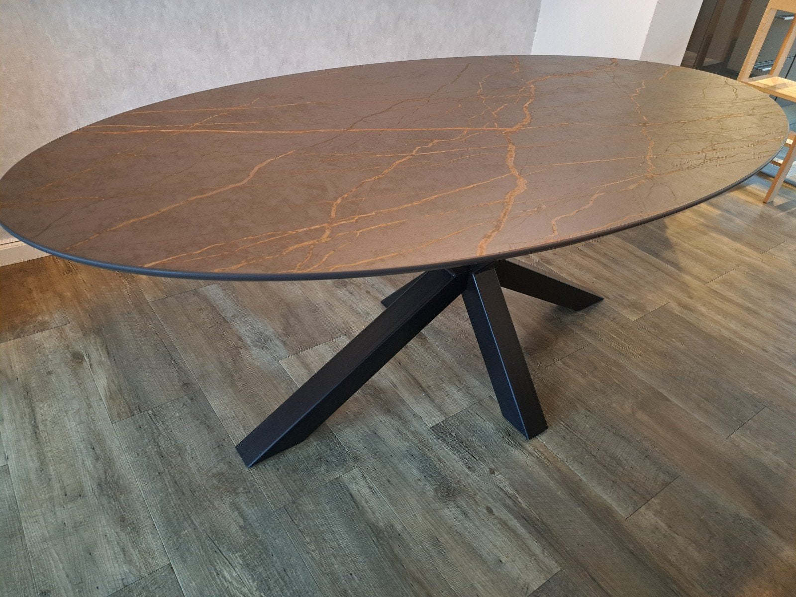 Dekton Ovale Eettafel 200x100cm - Zo goed als nieuw, Huis en Inrichting, Ophalen, Overige materialen, 100 tot 150 cm, Zo goed als nieuw