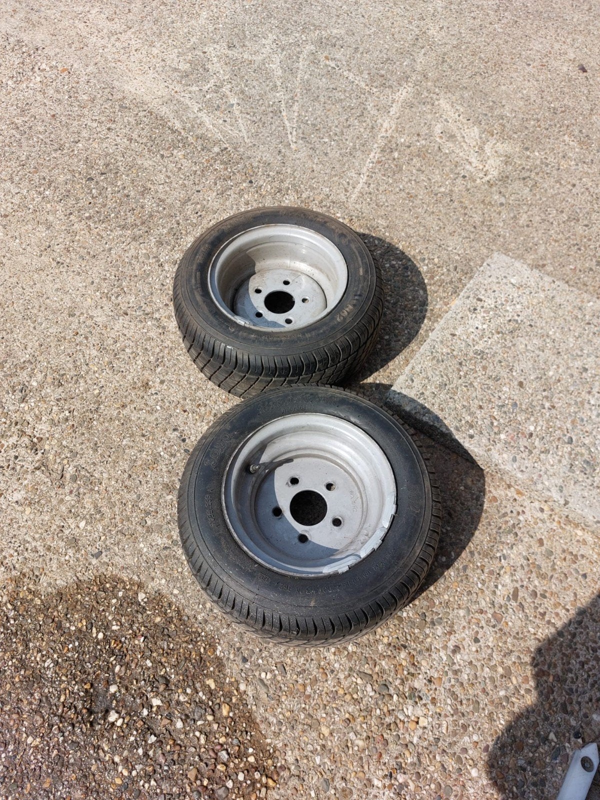 2x 18x8.50-8 8N banden en velgen voor aanhanger/trailer, Ophalen, Gebruikt