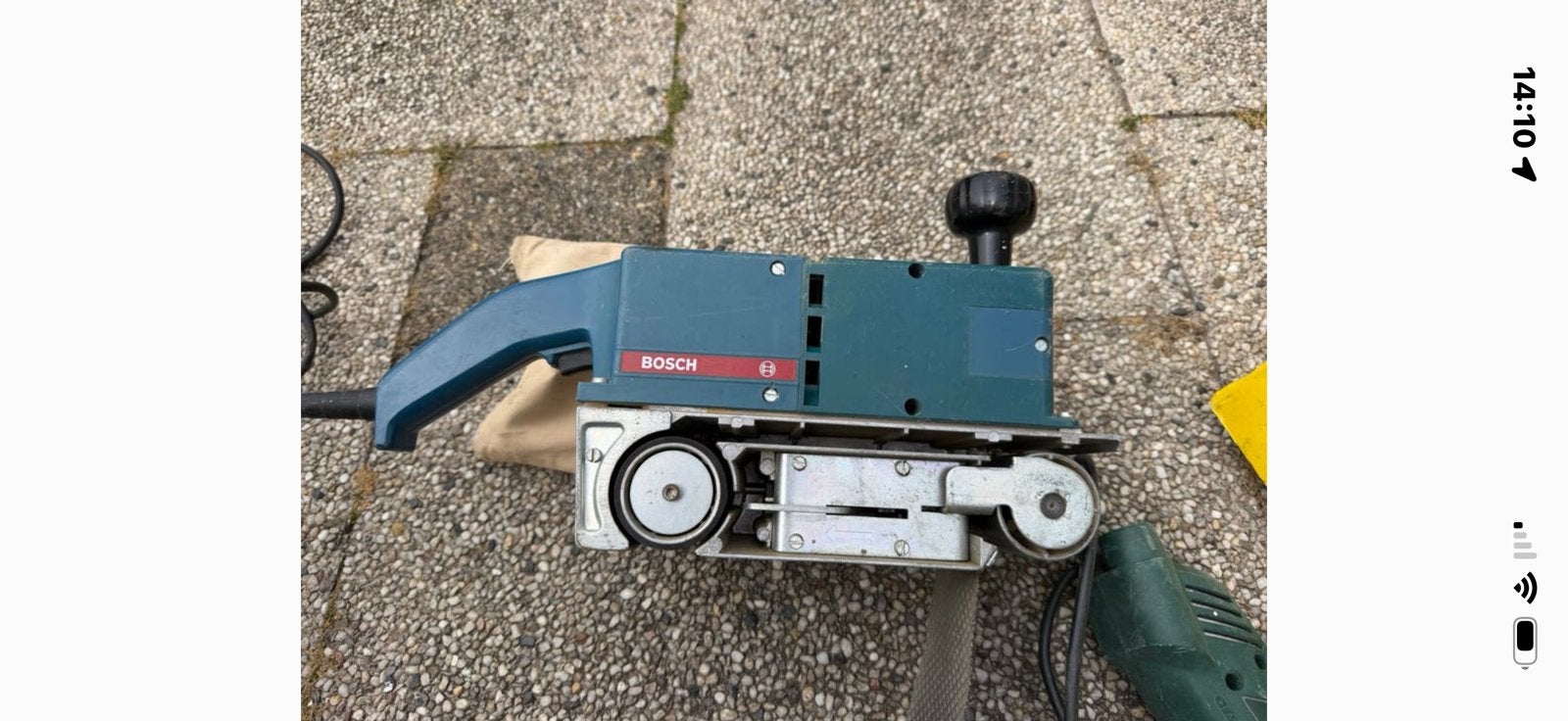 Bosch bandschuurmachine, Doe-het-zelf en Verbouw, Gereedschap | Schuurmachines, Ophalen, Zo goed als nieuw, 600 tot 1200 watt