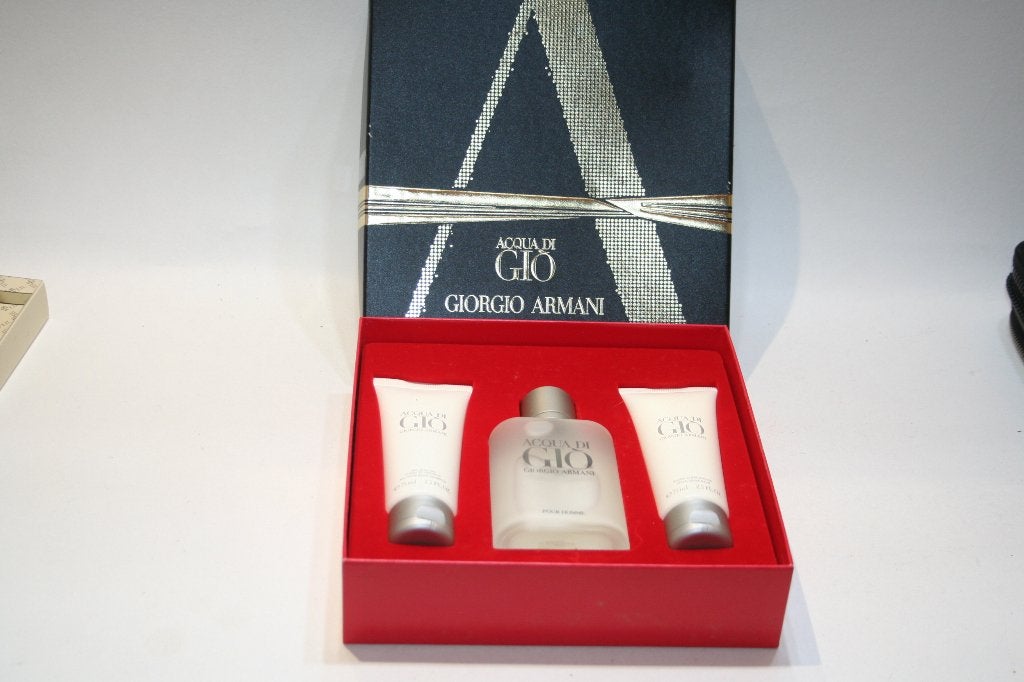 Geschenkdoos Armani Acqua Di Gio Homme 100 ml edt + 75 ml .., Verzenden, Nieuw