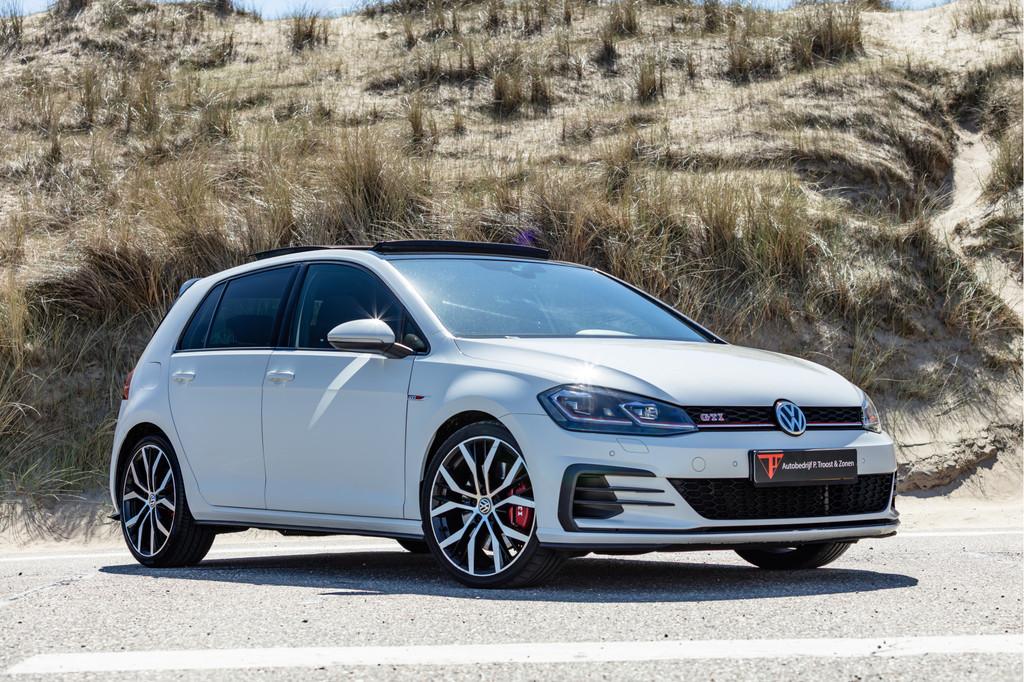 Volkswagen Golf 2.0 TSI GTI Performance Panoramadak/Adaptive, Auto's, Volkswagen, Stof, Gebruikt, 4 cilinders, Wit