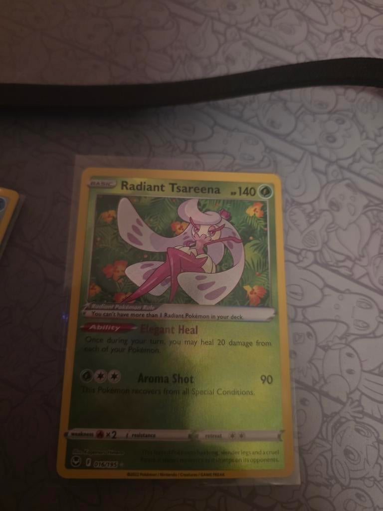Pokémon kaart Radiant Tsareena, Ophalen of Verzenden