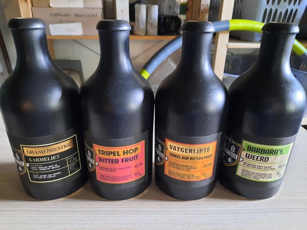 4 lege Hertog Jan kruiken, Verzamelen, Biermerken, Ophalen of Verzenden