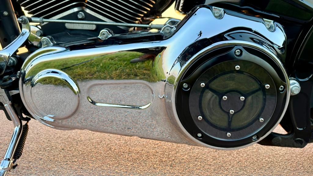 Foto 9 van BREAKOUT CUSTOM, VANCE & HINES, 2014, LED, 14” Fat stuur