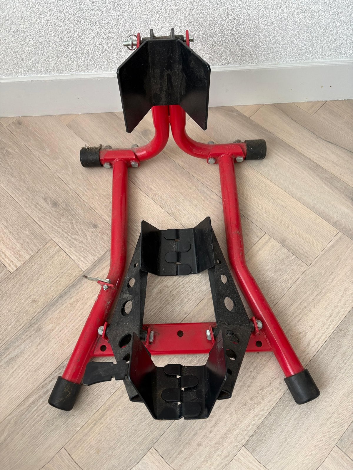 Motor inrijklem | voorwielklem | motorstandaard | motorbok, Ophalen