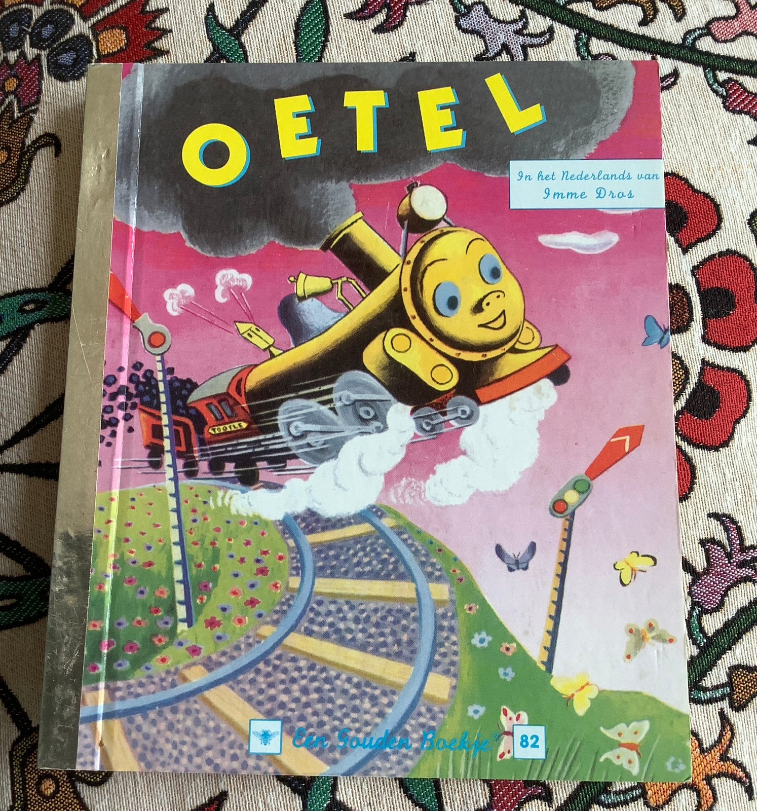 Een oud Gouden Boekje Oetel Annie M.G. Schmidt, Ophalen of Verzenden, Zo goed als nieuw