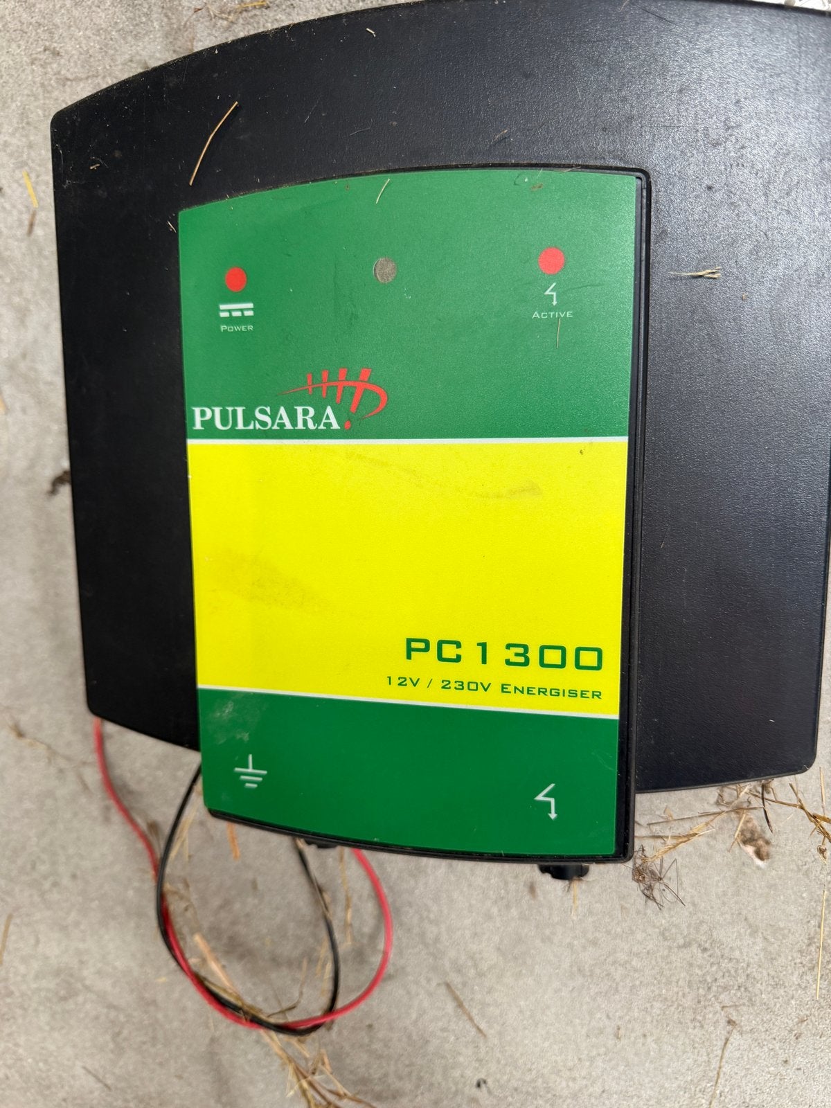 Pulsara PC1300 schrikdraadapparaat 12V/230V
