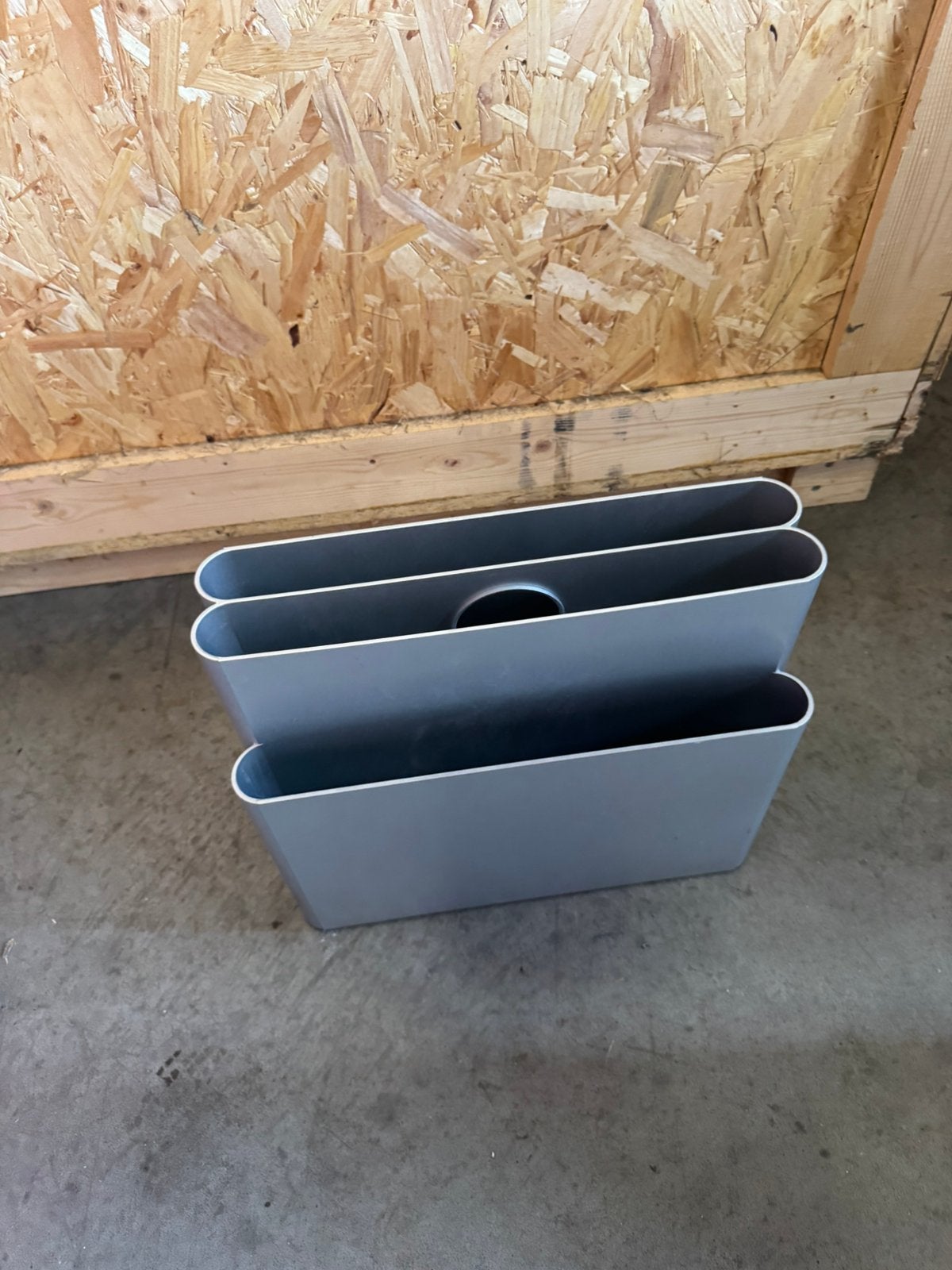 Kartell Magazine Rack, Ophalen, Zo goed als nieuw