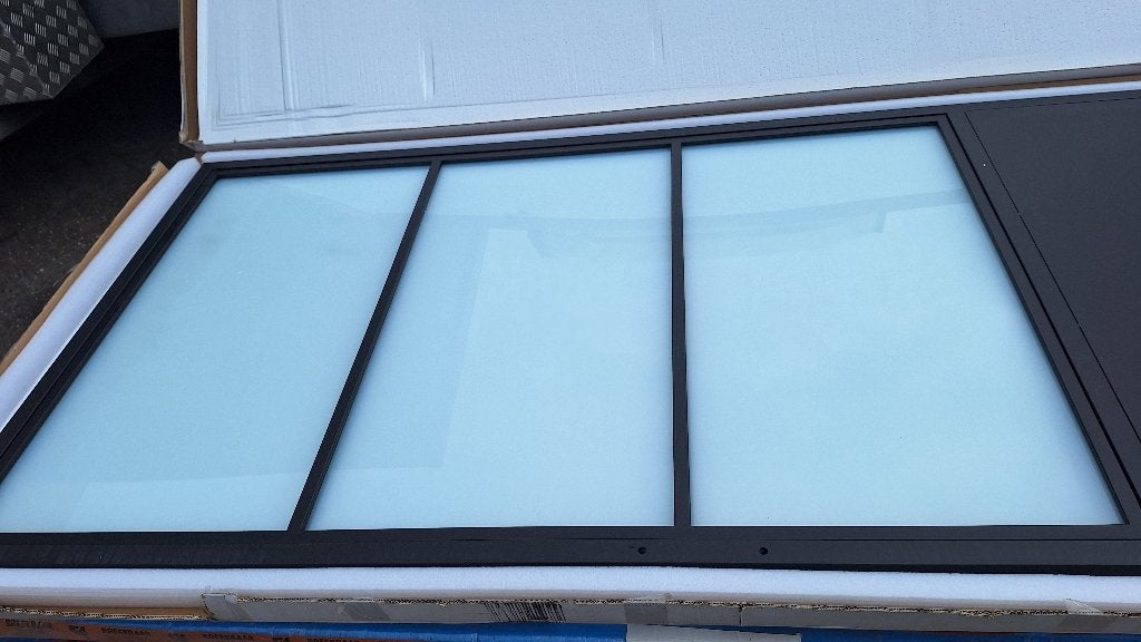 stalen schuifdeur met melkglas 215x 100 cm, 215 cm of meer, Binnendeur, Zo goed als nieuw, Schuifdeur